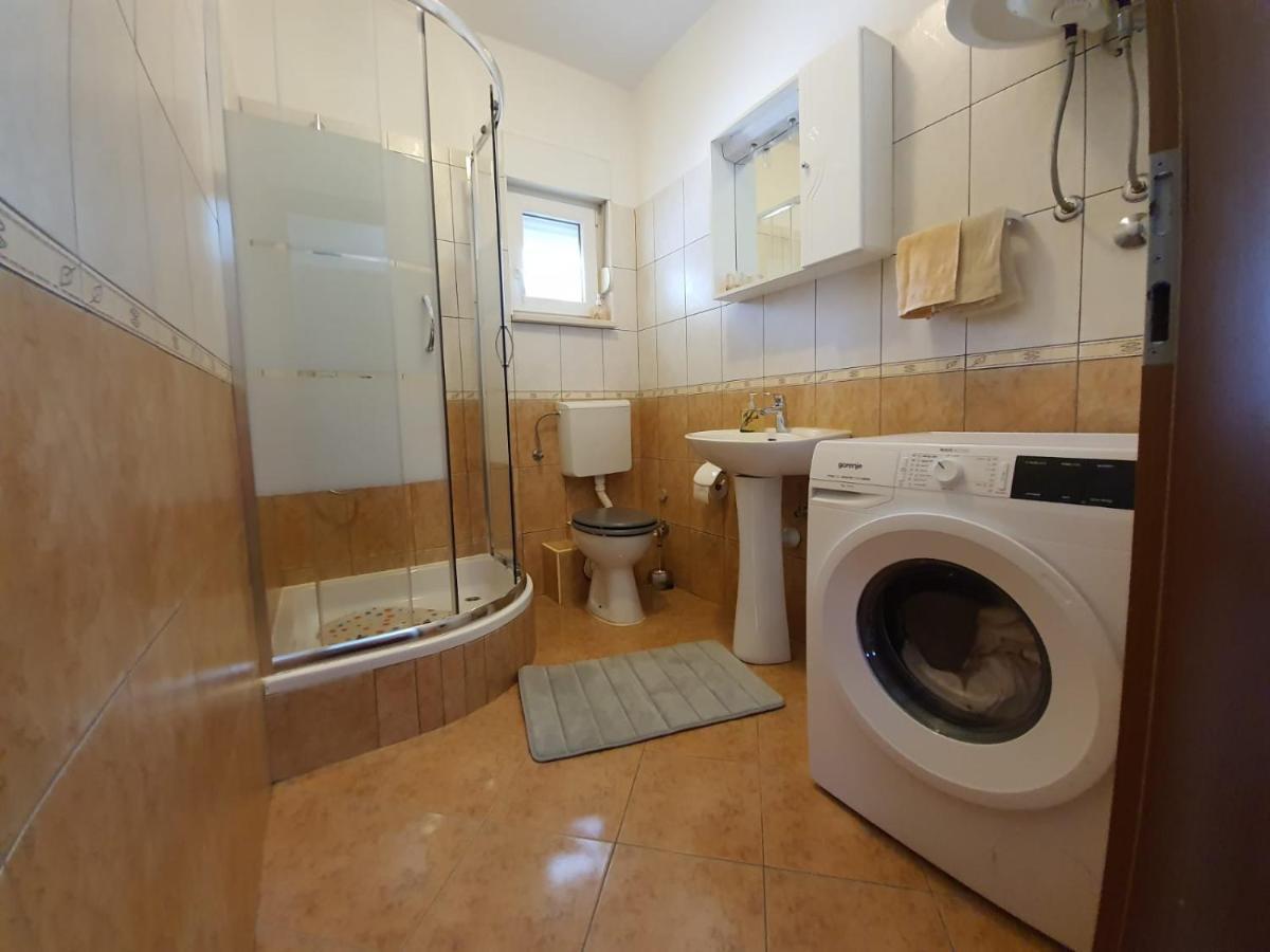 Apartment Andric Kaštela Esterno foto